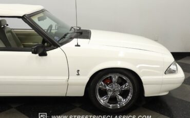 Ford-Mustang-Cabriolet-1993-28