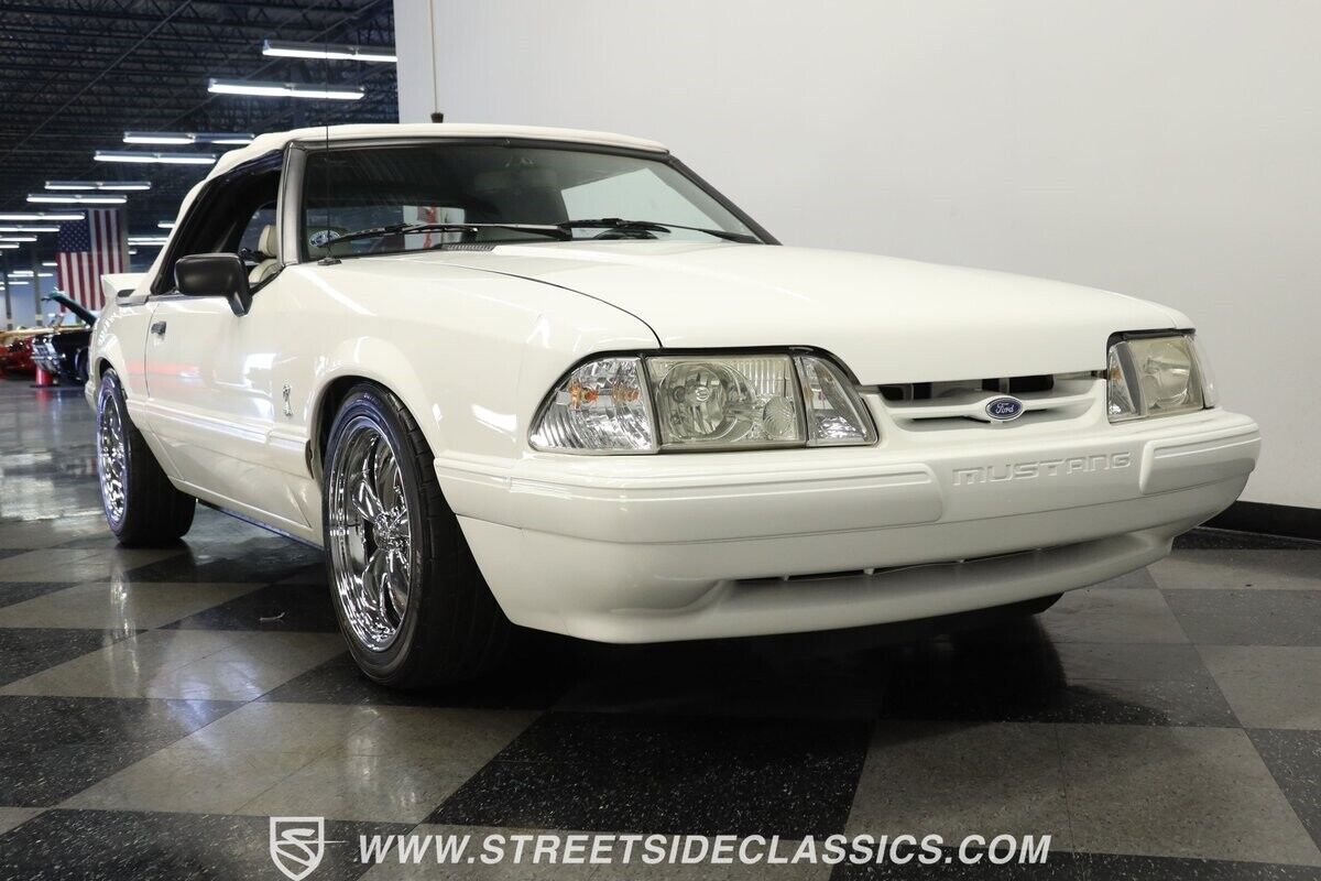 Ford-Mustang-Cabriolet-1993-29