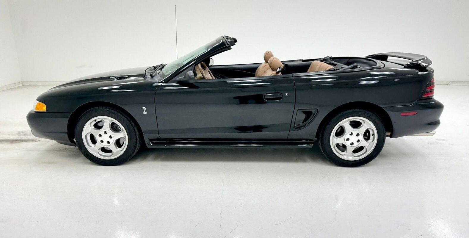 Ford-Mustang-Cabriolet-1995-5