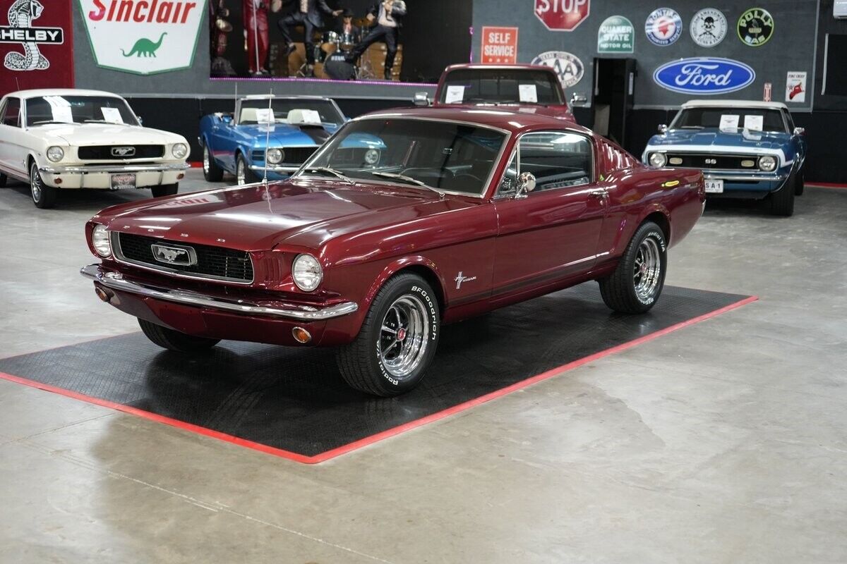 Ford-Mustang-Coupe-1965-1