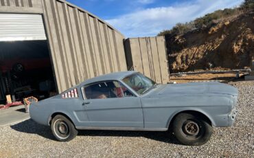 Ford-Mustang-Coupe-1965-1