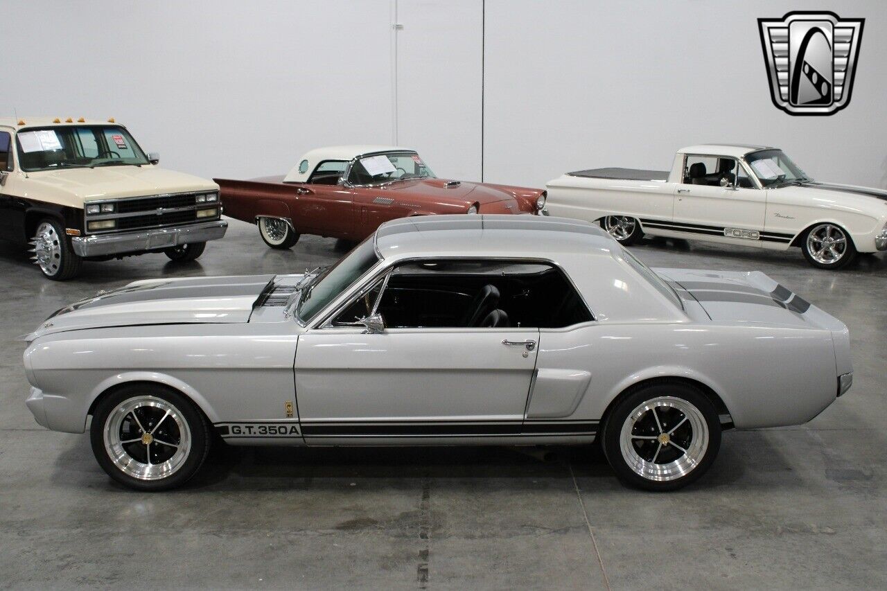 Ford-Mustang-Coupe-1965-11