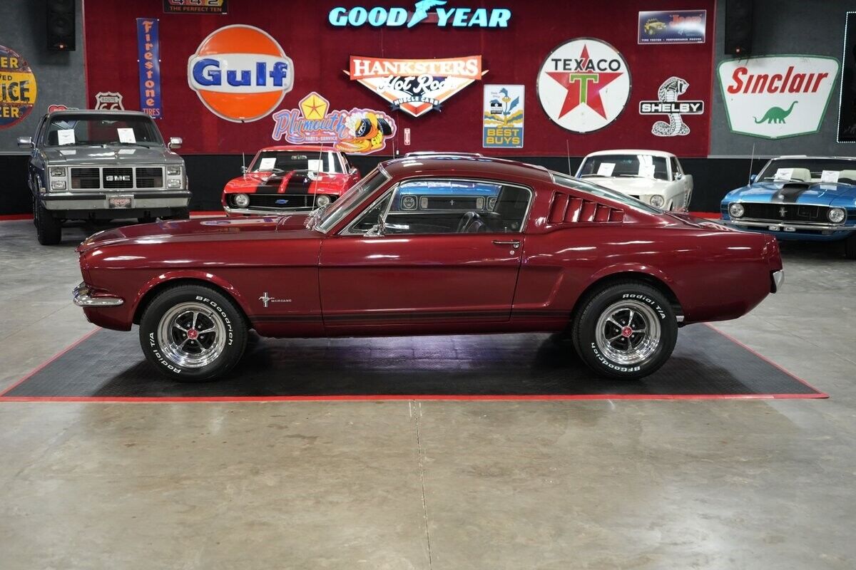 Ford-Mustang-Coupe-1965-2