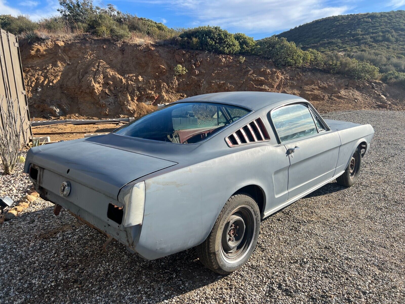 Ford-Mustang-Coupe-1965-2