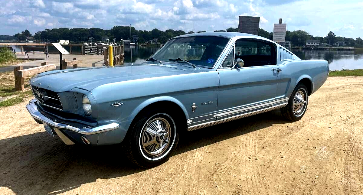 Ford-Mustang-Coupe-1965-2