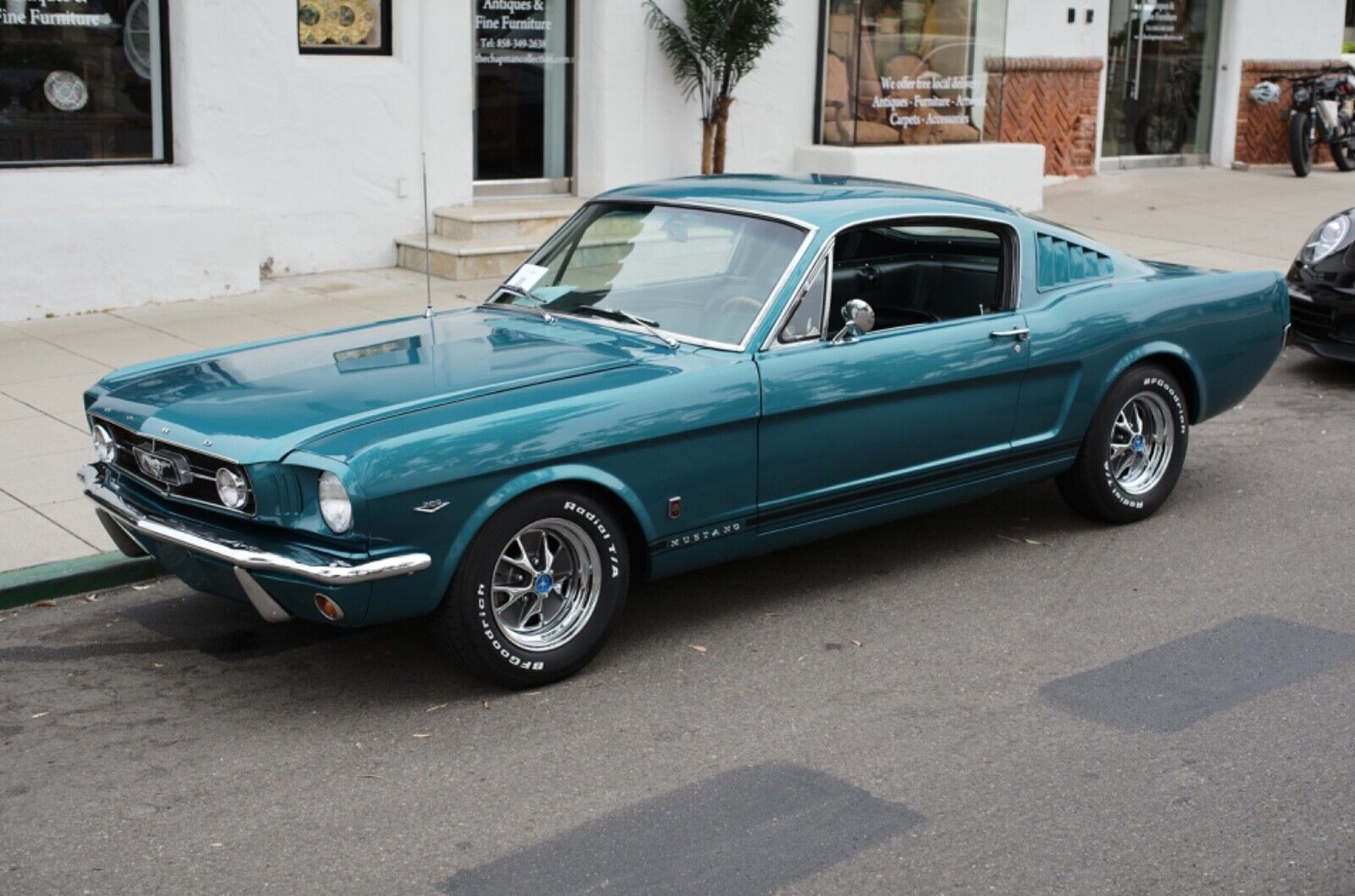 Ford-Mustang-Coupe-1965-21