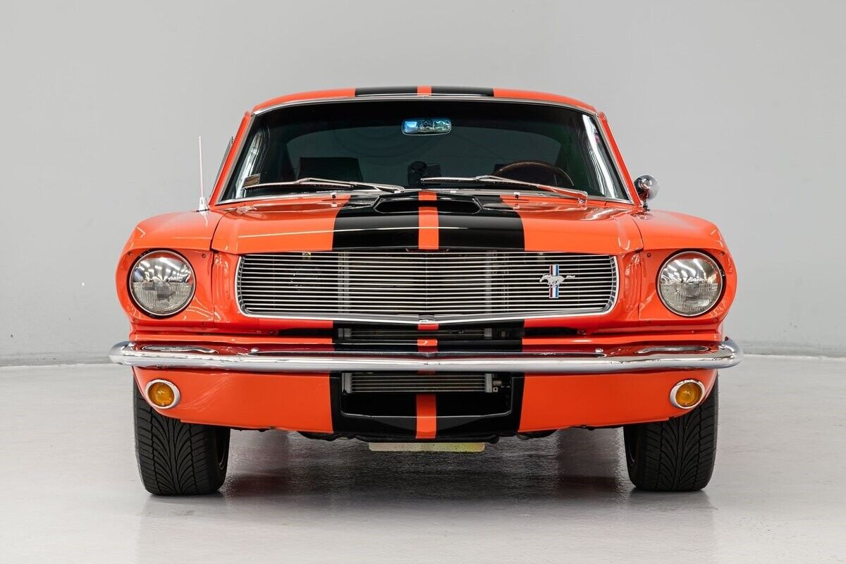 Ford-Mustang-Coupe-1965-4