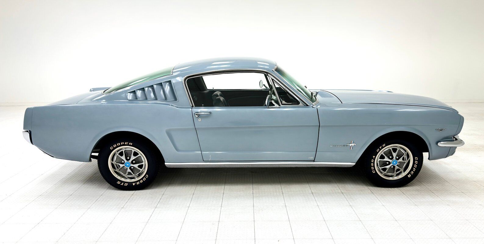 Ford-Mustang-Coupe-1965-5