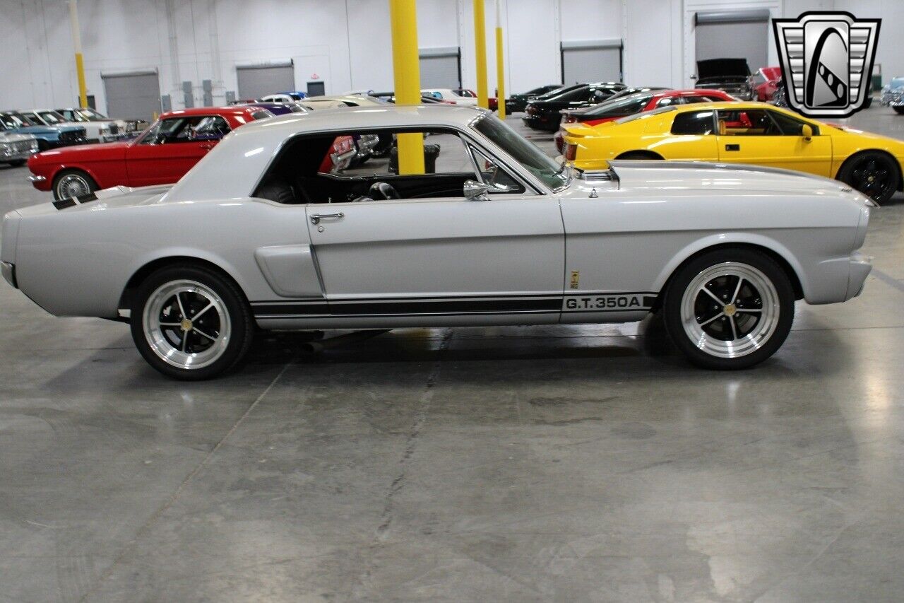 Ford-Mustang-Coupe-1965-6