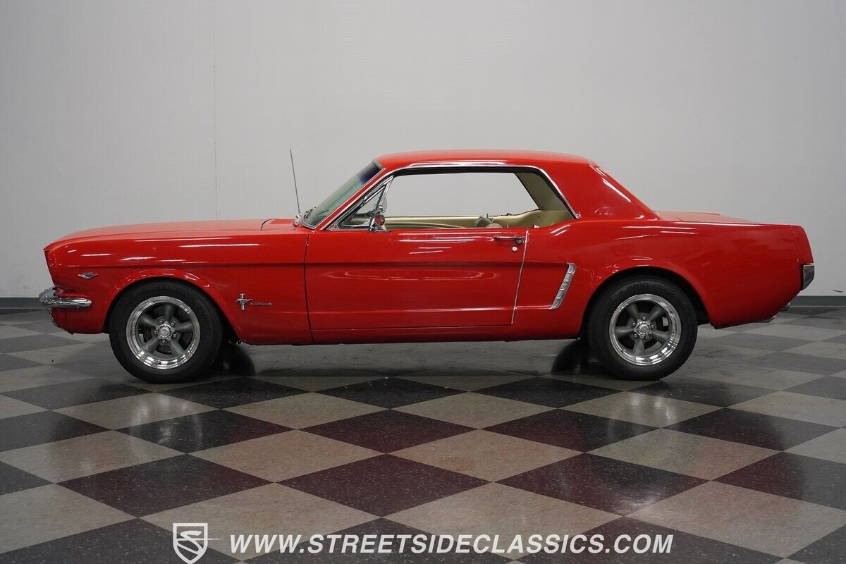 Ford-Mustang-Coupe-1965-8