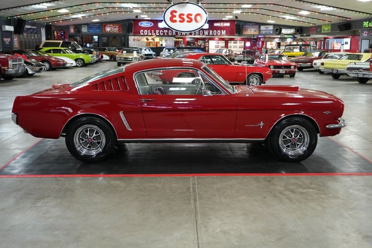 Ford-Mustang-Coupe-1965-9