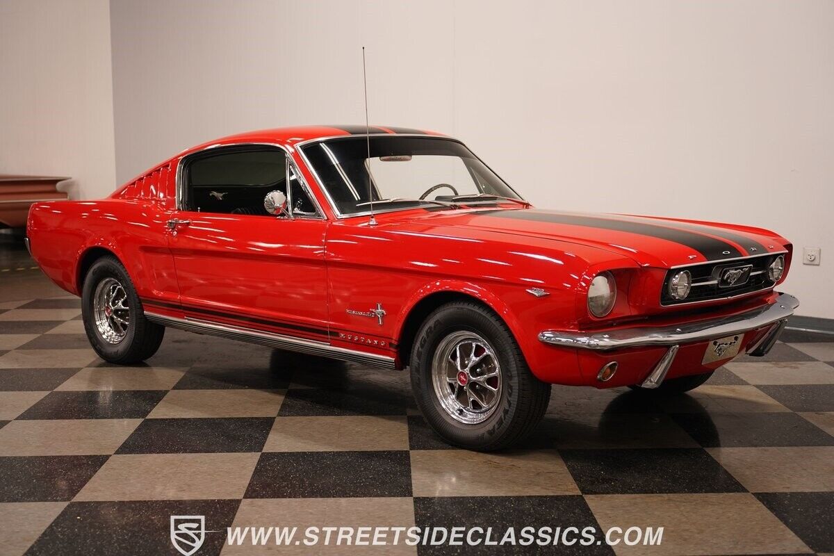 Ford-Mustang-Coupe-1966-19