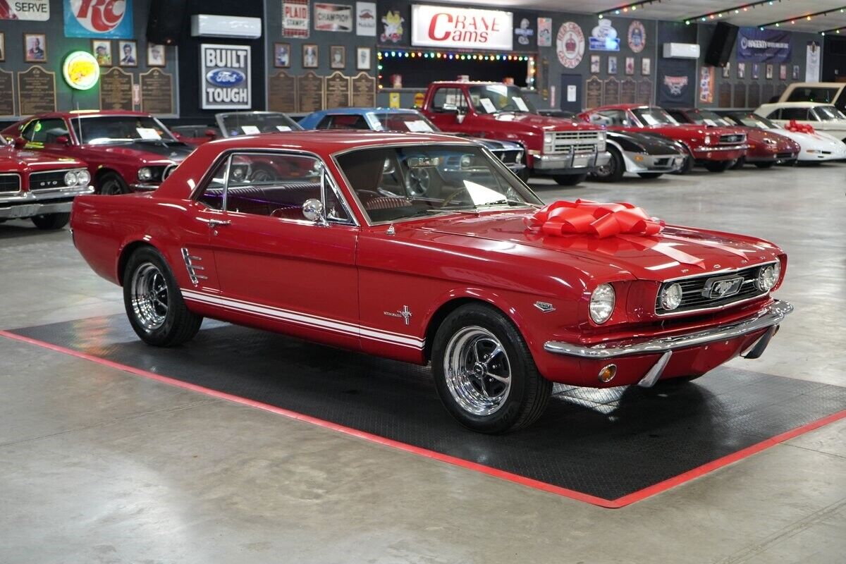 Ford-Mustang-Coupe-1966-3