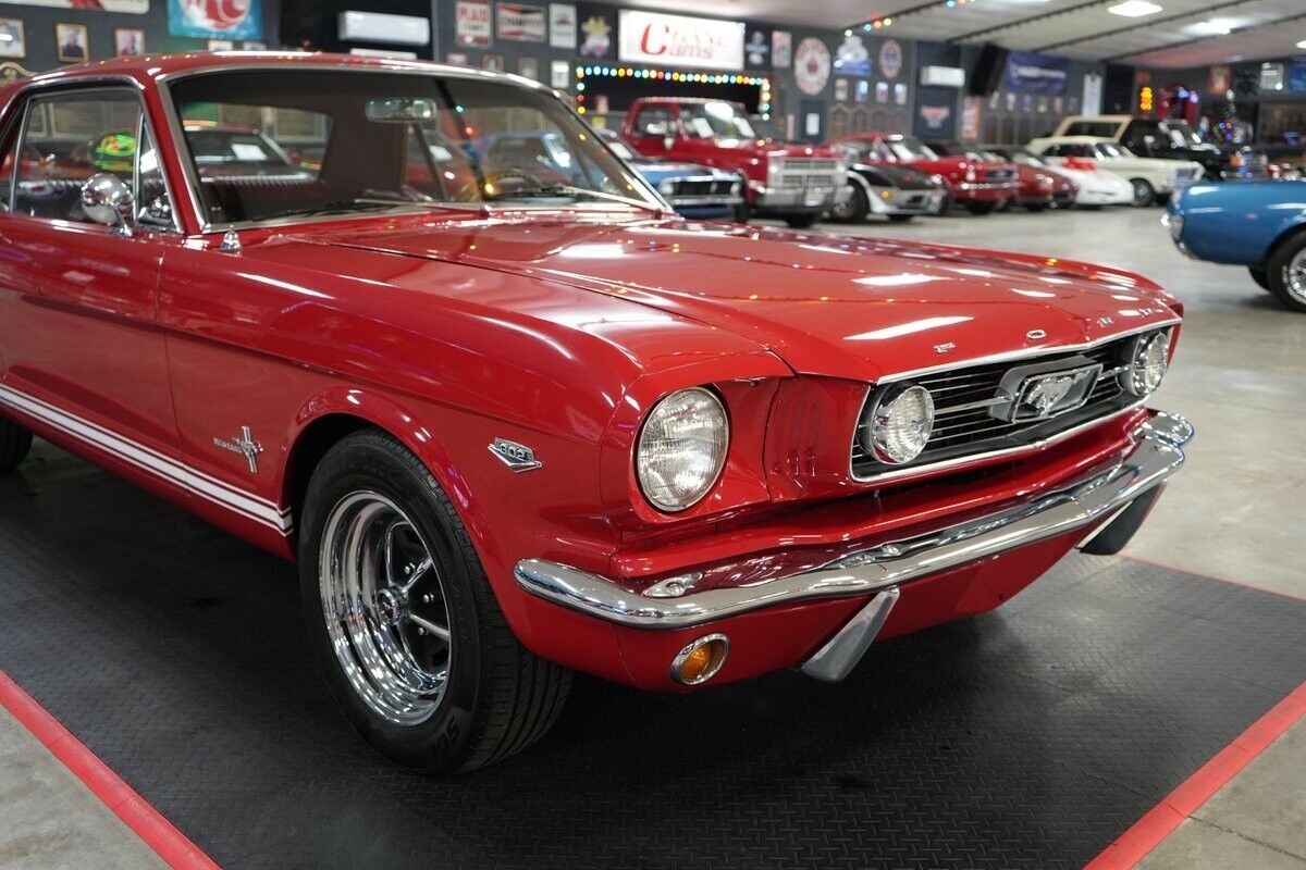 Ford-Mustang-Coupe-1966-32