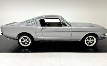 Ford-Mustang-Coupe-1966-5