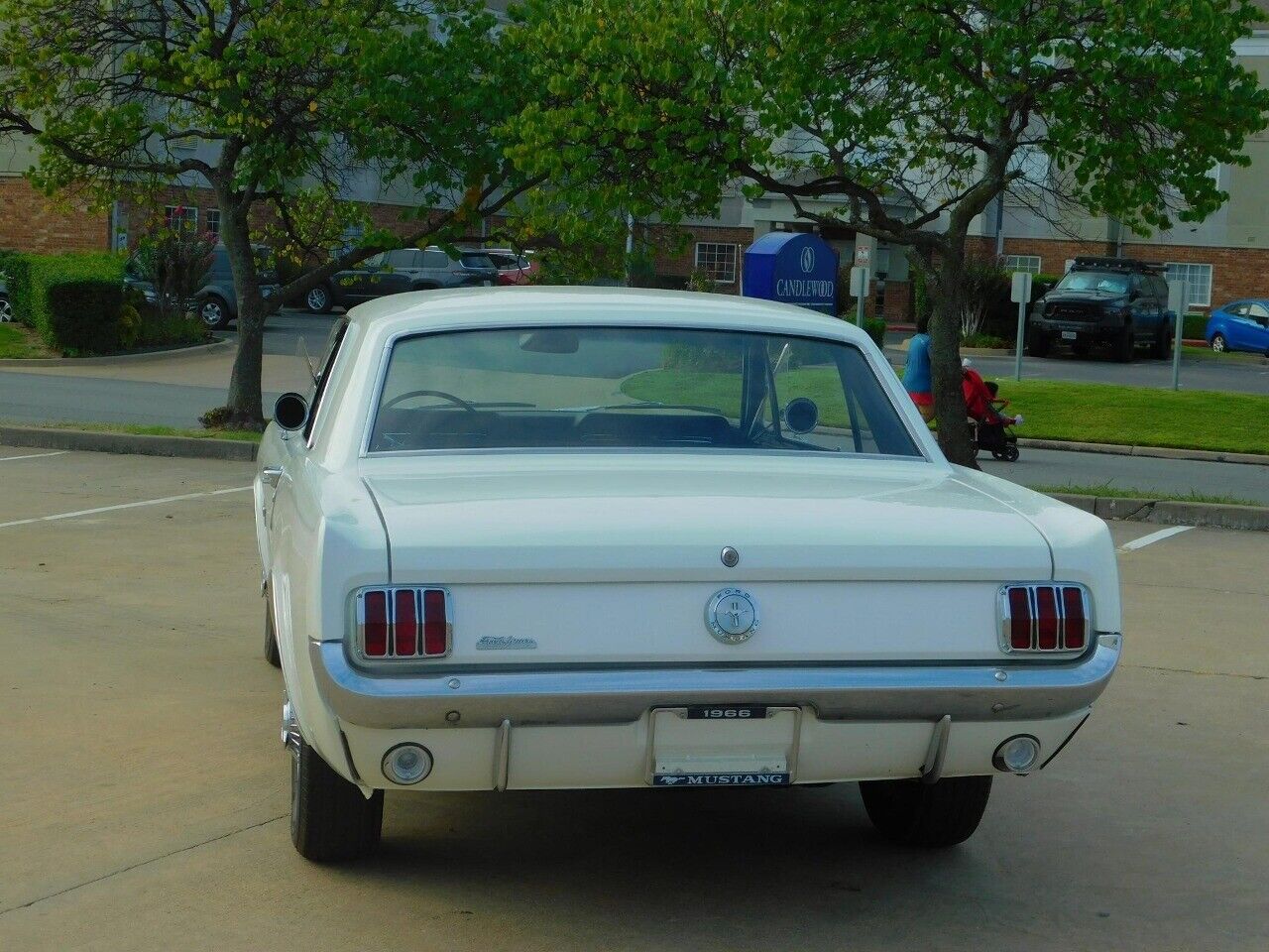 Ford-Mustang-Coupe-1966-5