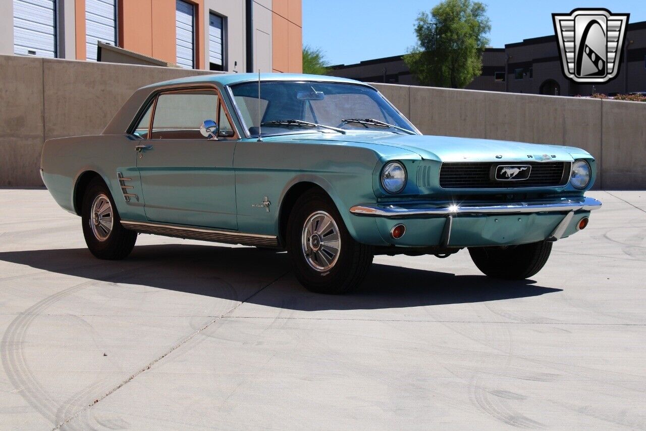 Ford-Mustang-Coupe-1966-5