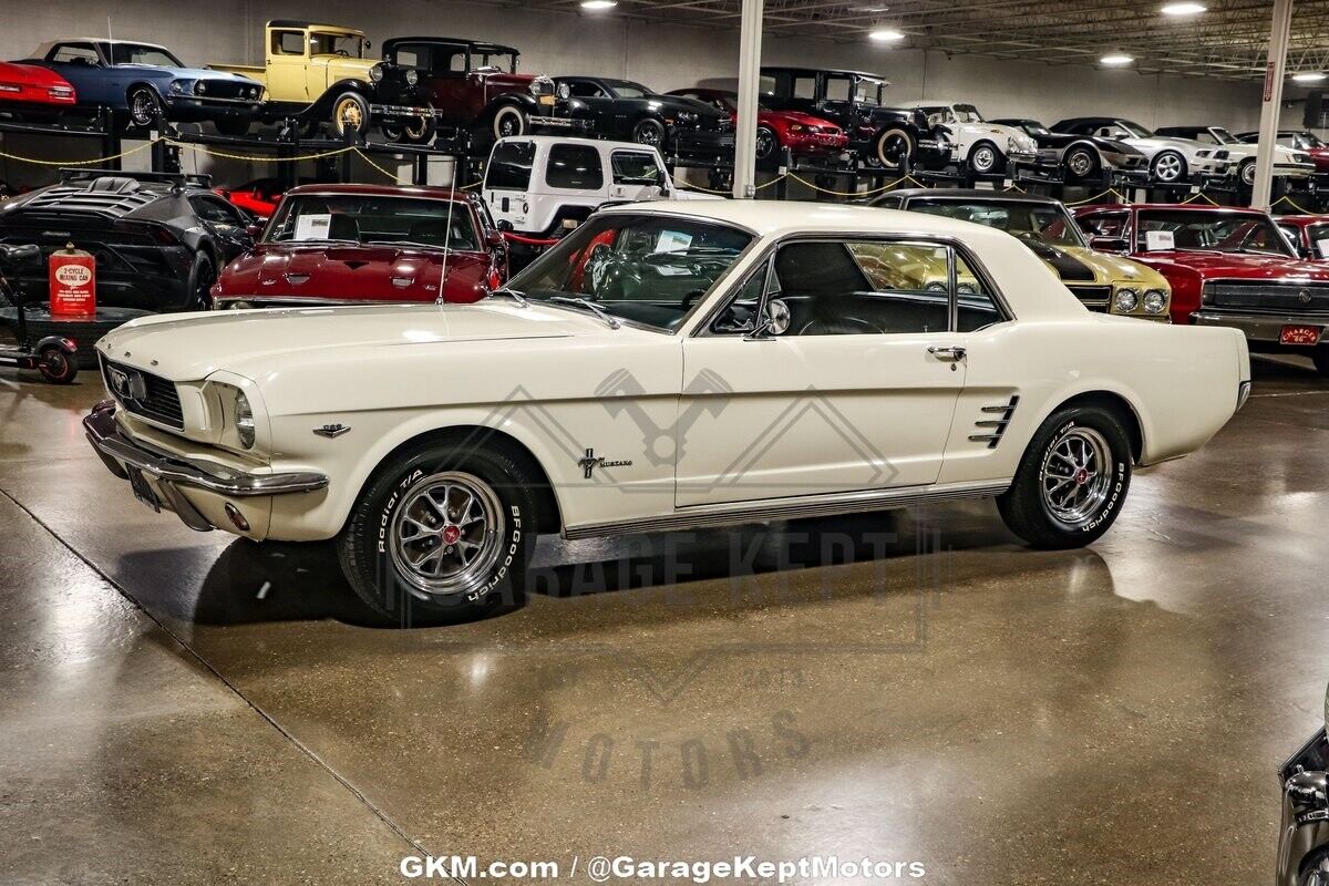 Ford-Mustang-Coupe-1966-8