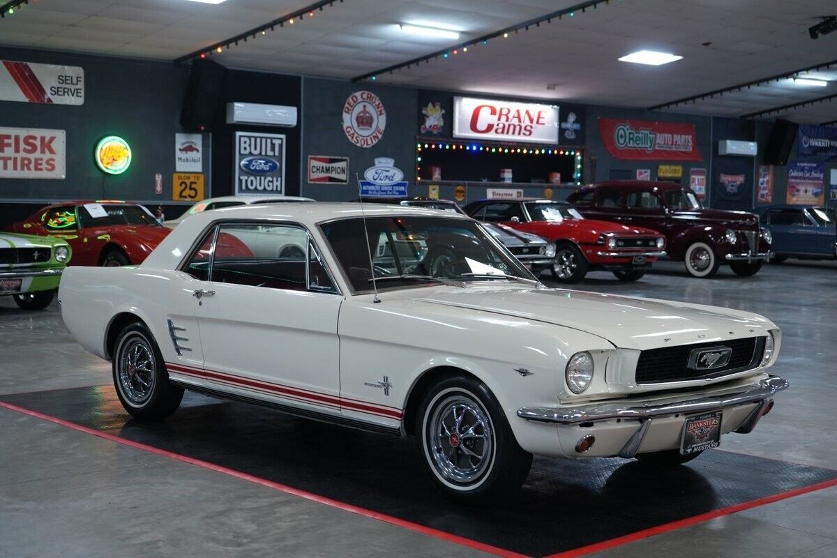 Ford-Mustang-Coupe-1966-8