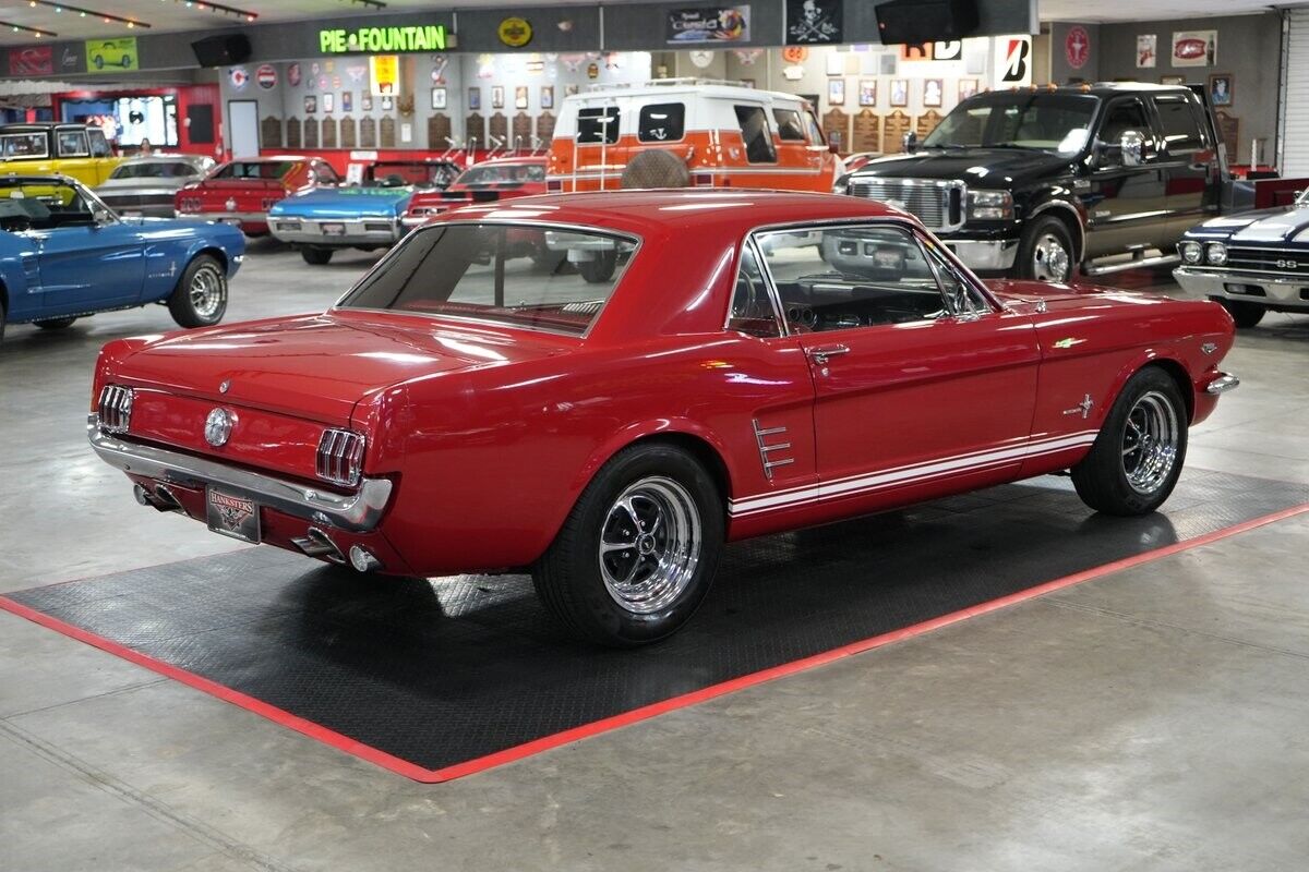 Ford-Mustang-Coupe-1966-8