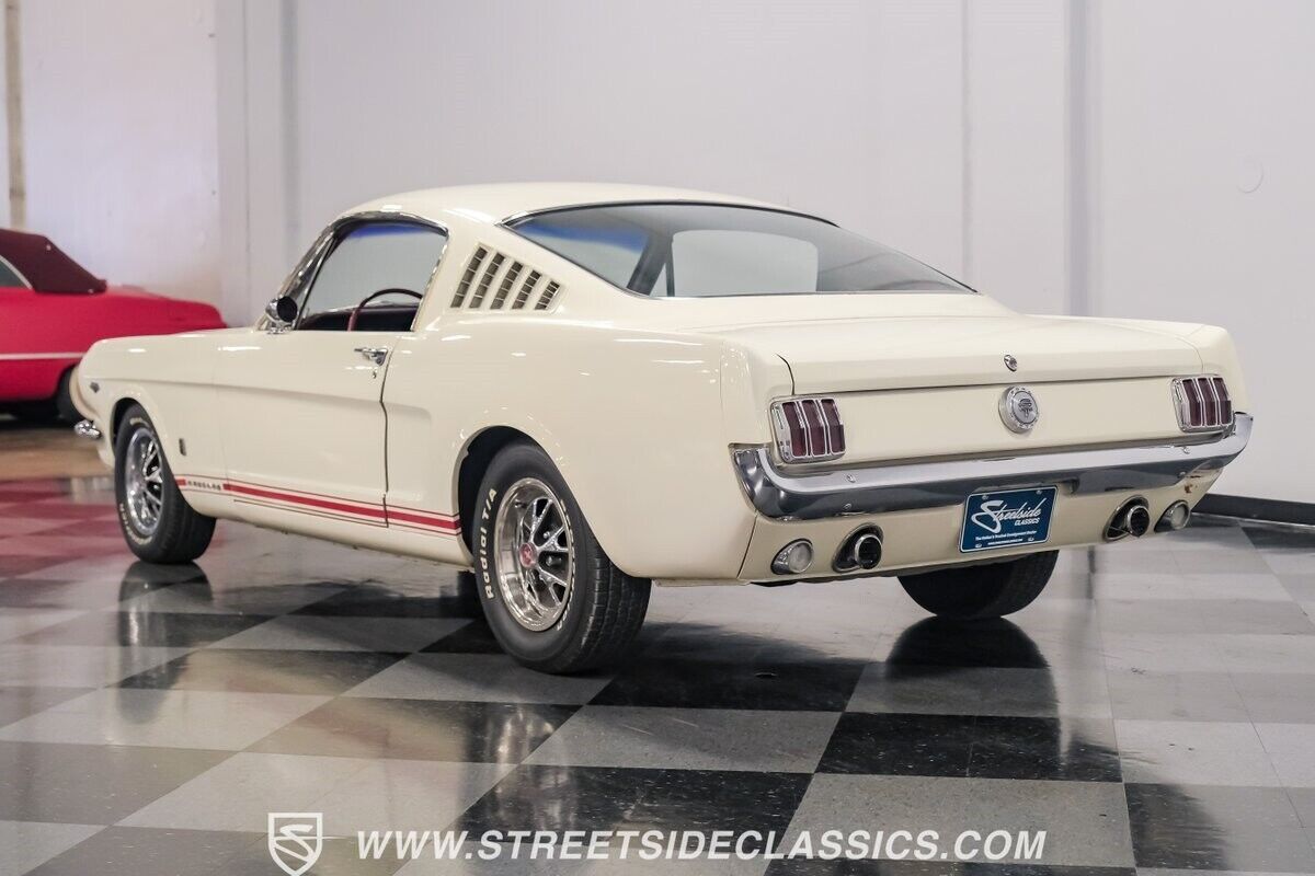 Ford-Mustang-Coupe-1966-8