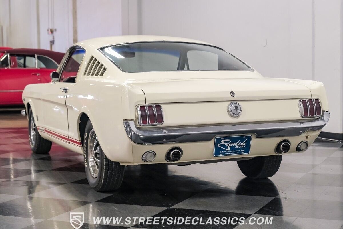 Ford-Mustang-Coupe-1966-9