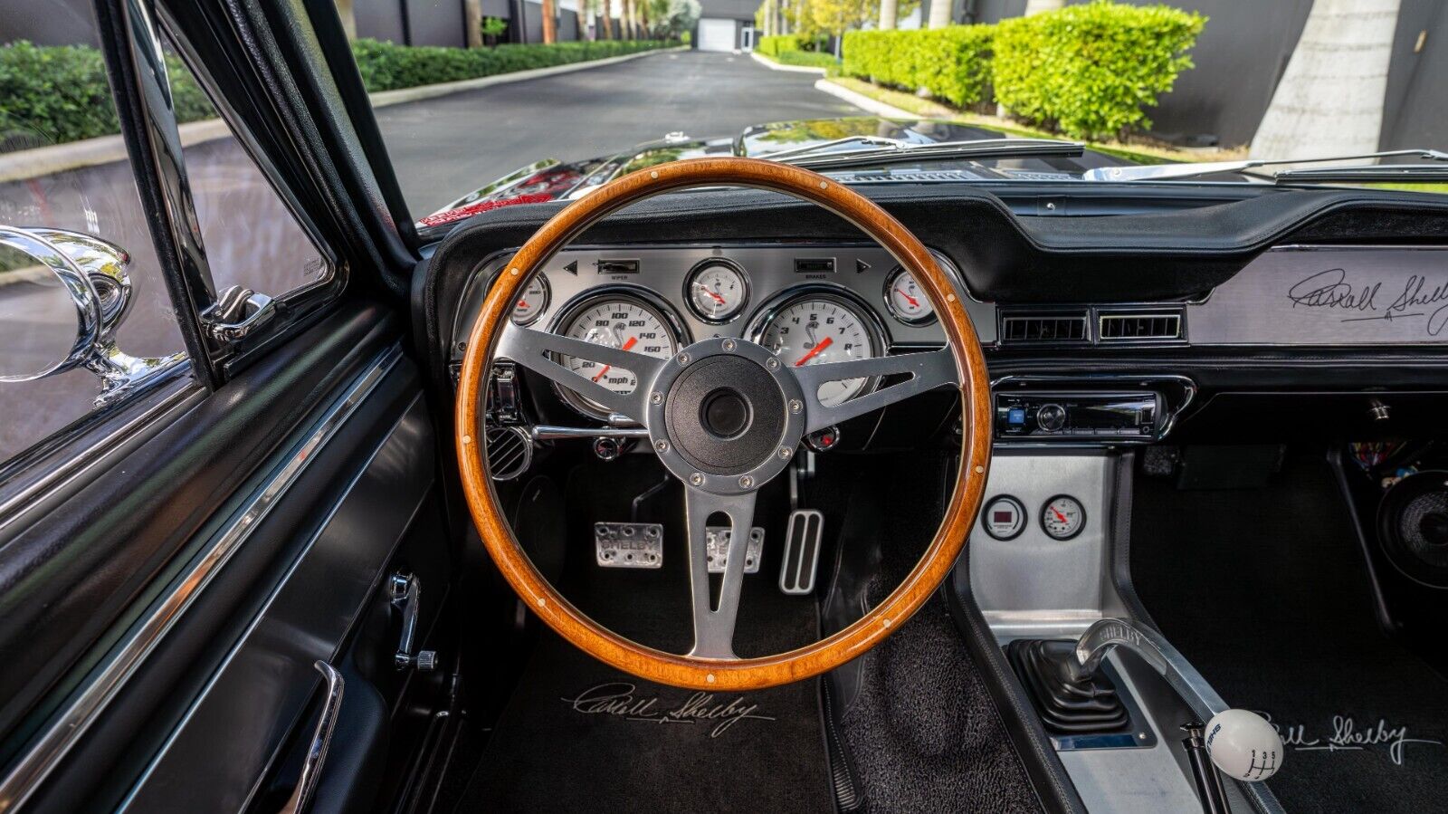 Ford-Mustang-Coupe-1967-11