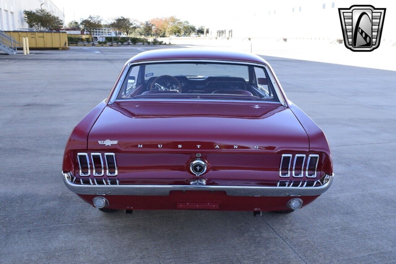 Ford-Mustang-Coupe-1967-3