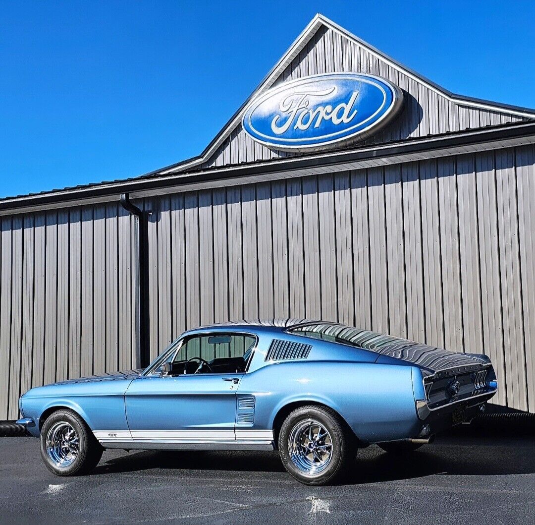 Ford-Mustang-Coupe-1967-8