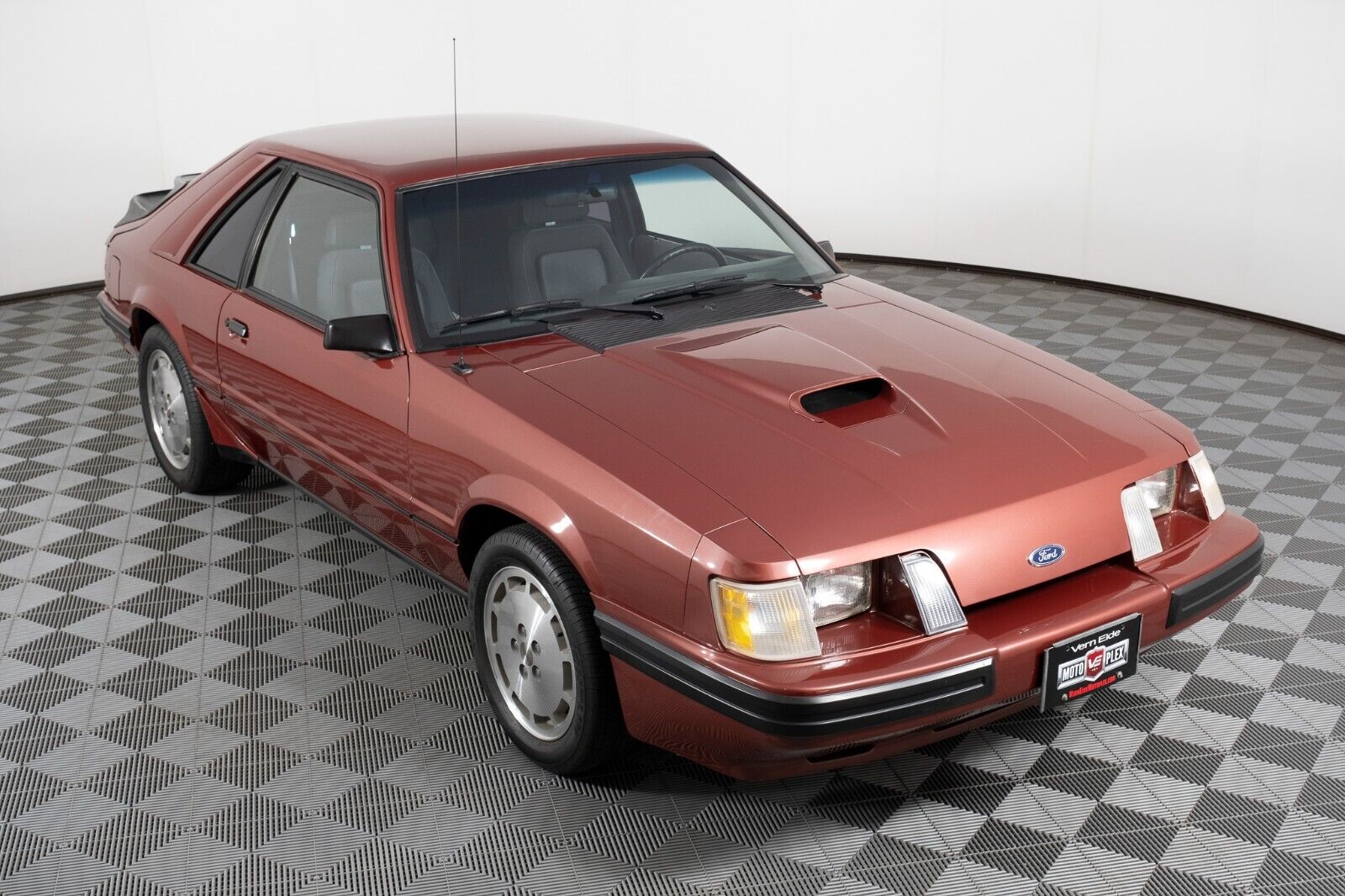 Ford Mustang Coupe 1984