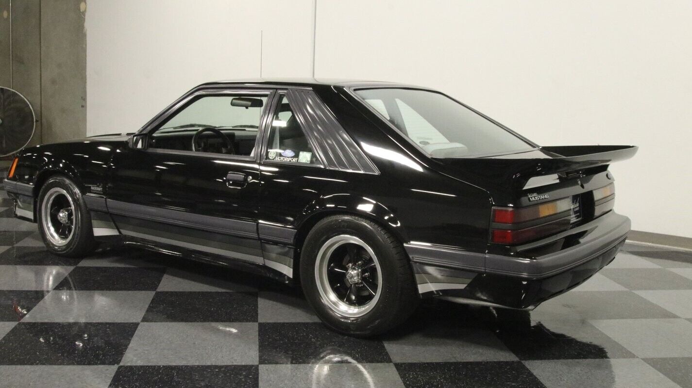 Ford-Mustang-Coupe-1986-6