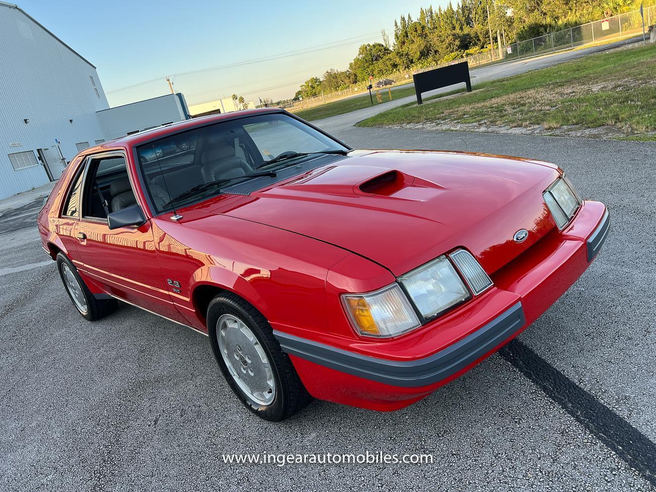 Ford-Mustang-Coupe-1986-7