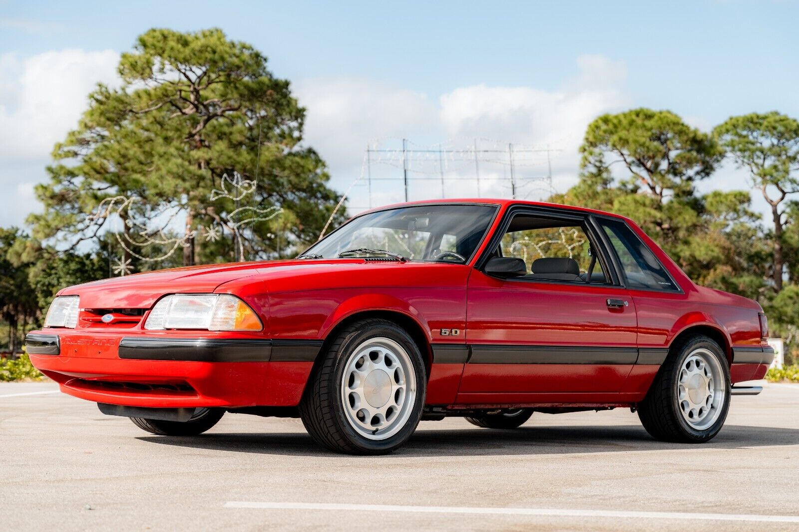 Ford-Mustang-Coupe-1989-3