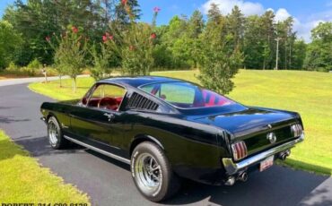 Ford-Mustang-Custom-Fastback-Coupe-1965-1