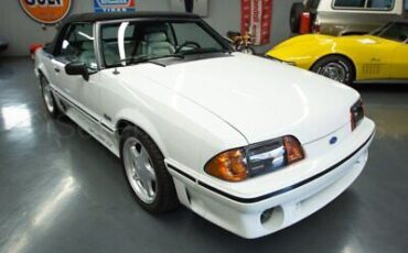 Ford-Mustang-GT-Cabriolet-1990-3