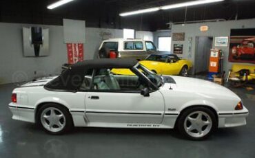 Ford-Mustang-GT-Cabriolet-1990-4