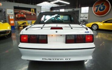 Ford-Mustang-GT-Cabriolet-1990-7