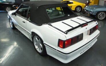 Ford-Mustang-GT-Cabriolet-1990-8