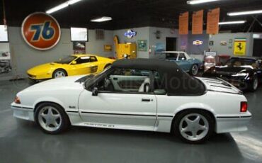 Ford-Mustang-GT-Cabriolet-1990-9