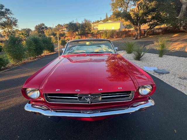 Ford-Mustang-convertible-1965-3