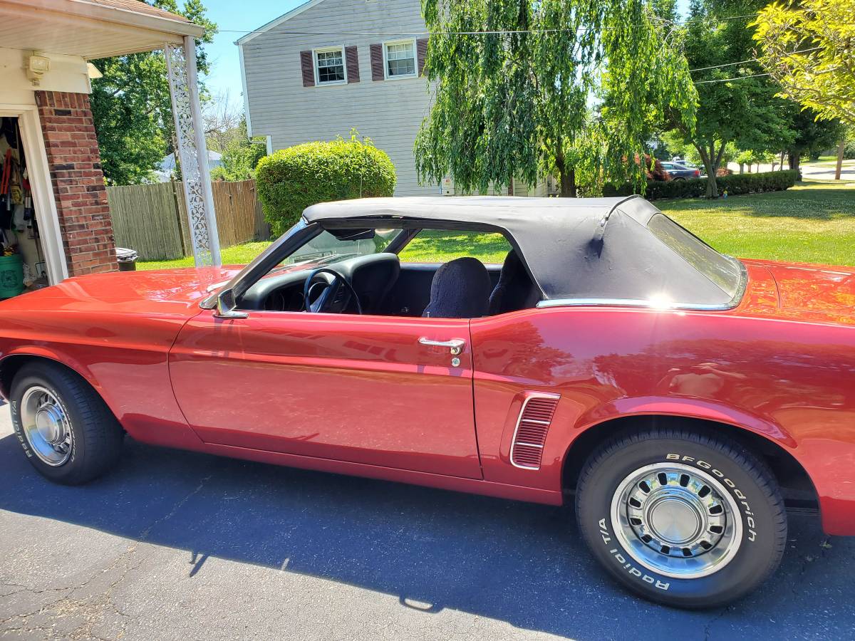 Ford-Mustang-convertible-1969-3