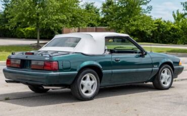 Ford-Mustang-convertible-1990