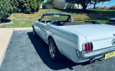 Ford-Mustang-gt-convertible-1966-18