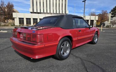 Ford-Mustang-gt-convertible-1988-3