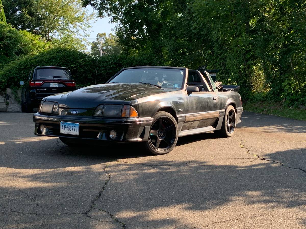 Ford-Mustang-gt-convertible-2d-1987-13