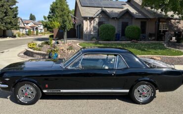 Ford-Mustang-gt-coupe-1965-2