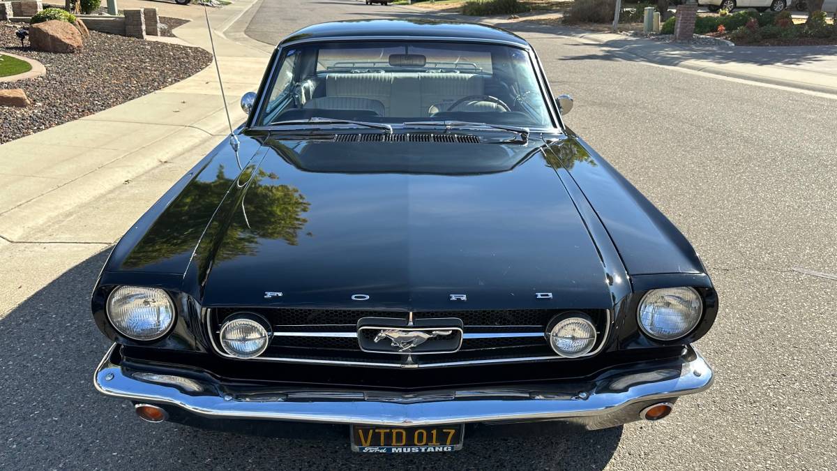 Ford-Mustang-gt-coupe-1965-5