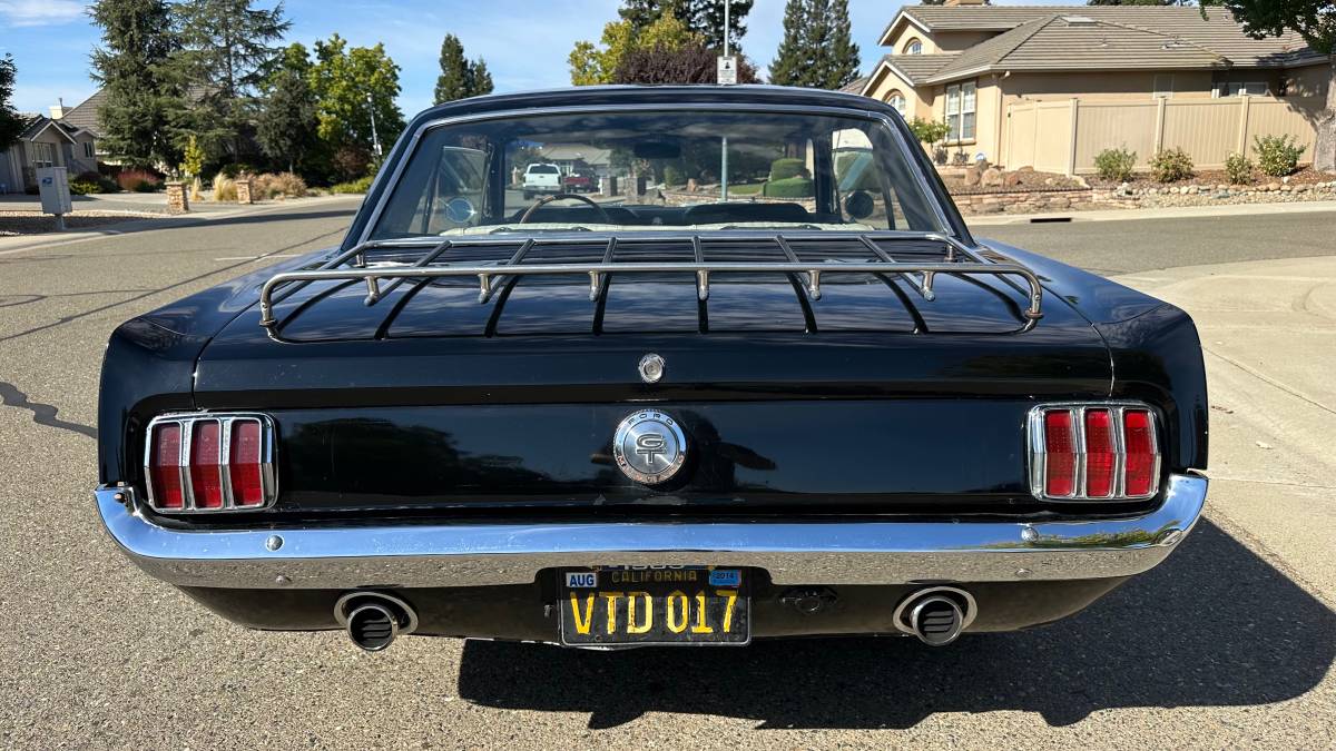 Ford-Mustang-gt-coupe-1965-6