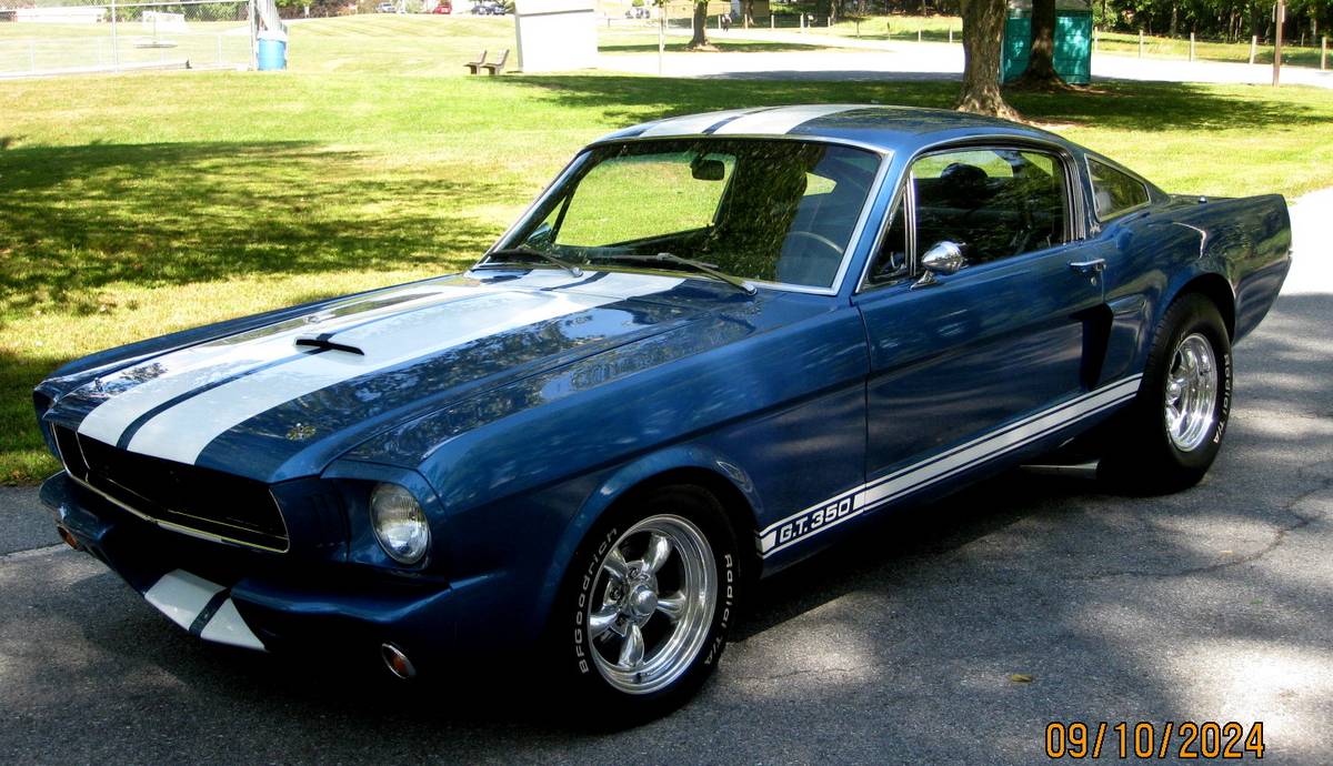 Ford-Mustang-shelby-fastback-1966-1