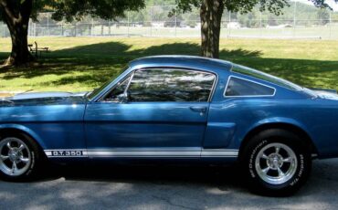 Ford-Mustang-shelby-fastback-1966-2